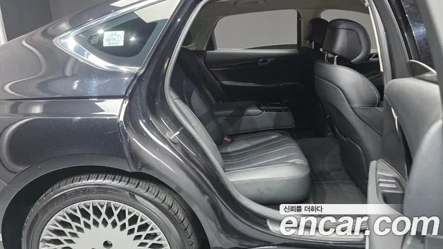 Genesis G80 RG3 — Фото автомобиля 12
