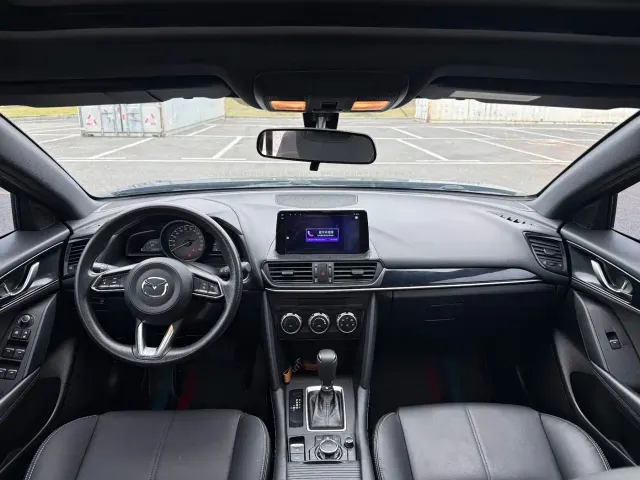 Mazda CX-4 — Фото автомобиля 7