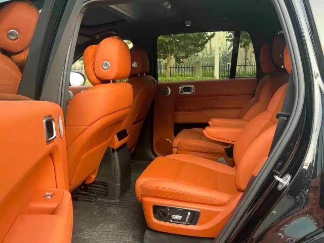Li Auto L9 — Фото автомобиля 5