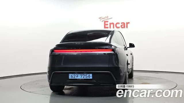 Tesla Model Y Модель Y — Фото автомобиля 4