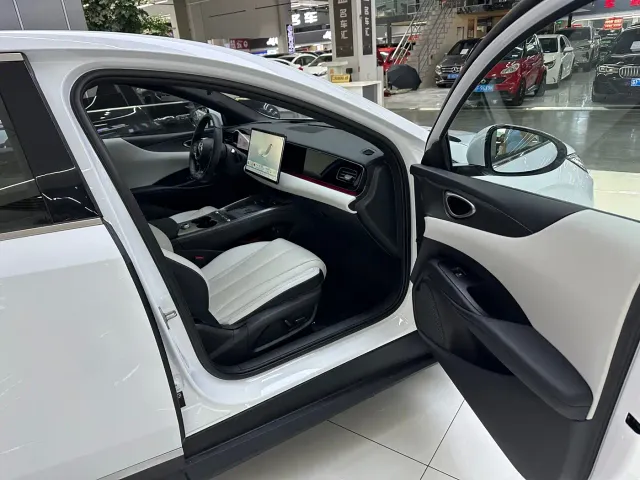 BYD Seal 06 — Фото автомобиля 16
