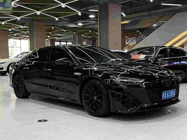 Audi A7L — Фото автомобиля 3