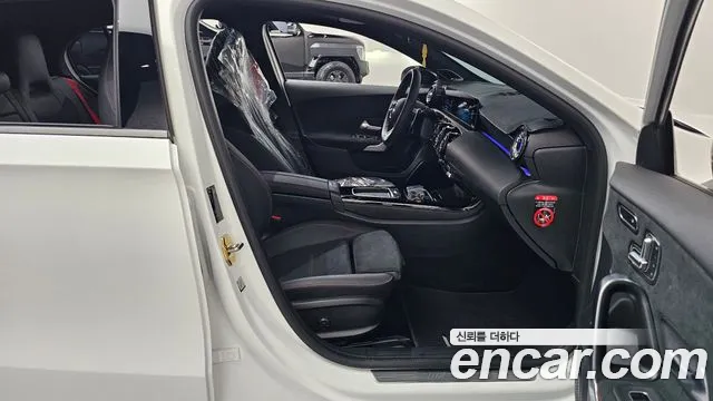 Mercedes-Benz A-Class W177 — Фото автомобиля 25