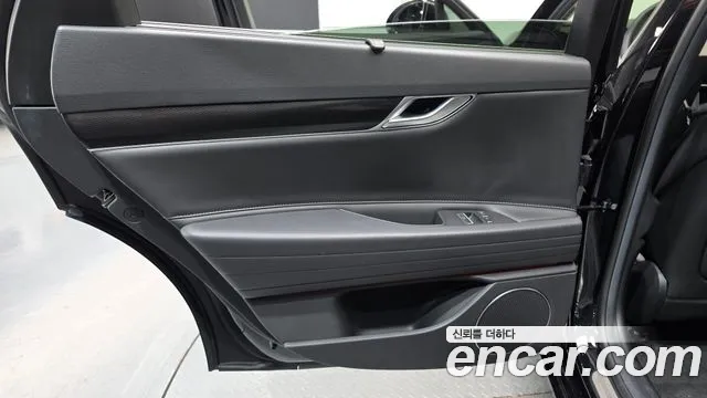 Genesis G80 RG3 — Фото автомобиля 14