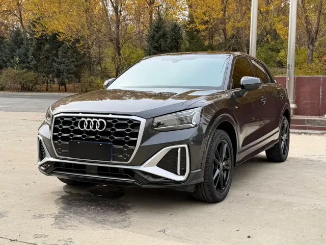 Фотография автомобиля — Audi Q2L