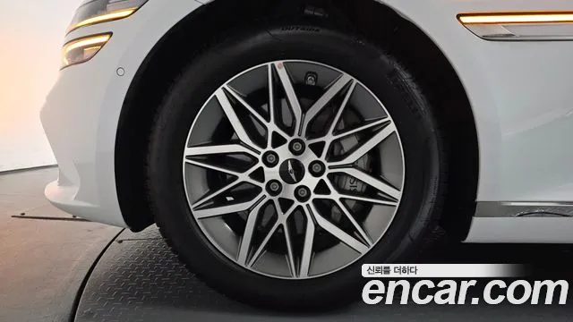 Genesis G80 Бензин 2.5 турбо AWD — Фото автомобиля 4