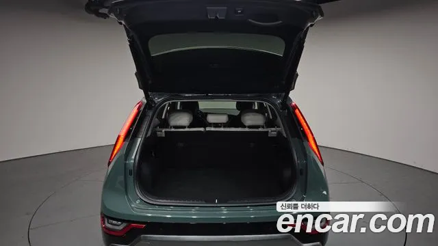 Kia Niro The All New Niro Signature — Фото автомобиля 18