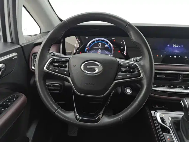 GAC Trumpchi M6 — Фото автомобиля 15