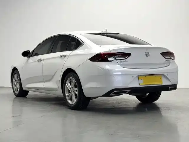 Buick Regal — Фото автомобиля 7