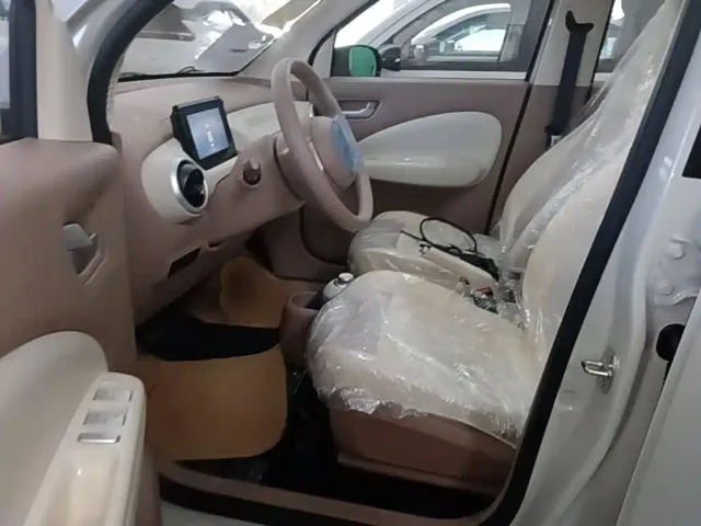 Wuling Hongguang Mini EV — Фото автомобиля 14