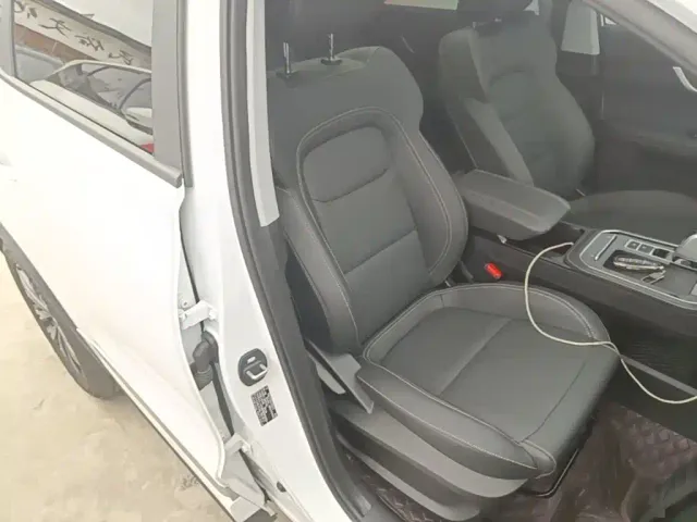 Chery Tiggo 8 — Фото автомобиля 24