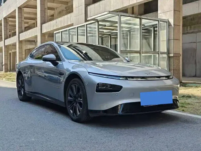 Xpeng P7 — Фото автомобиля 3
