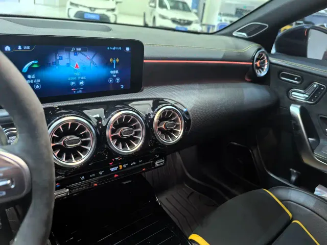 Mercedes-Benz CLA-Class AMG — Фото автомобиля 13