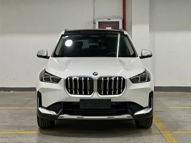 BMW X1 — Фото автомобиля 2