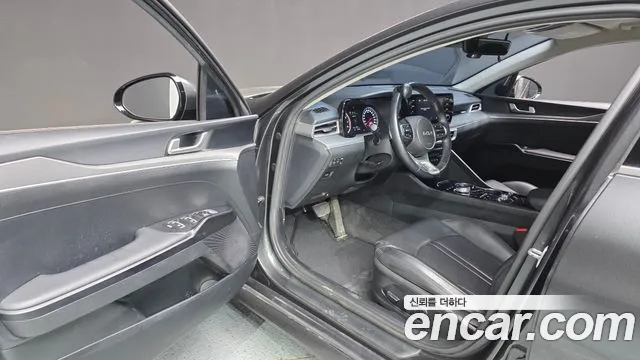 Kia K5 Generation 3 — Фото автомобиля 15