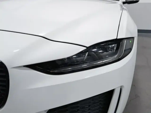 Jaguar XEL — Фото автомобиля 7