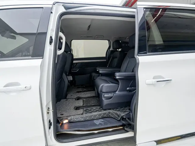 GAC Trumpchi M8 — Фото автомобиля 15