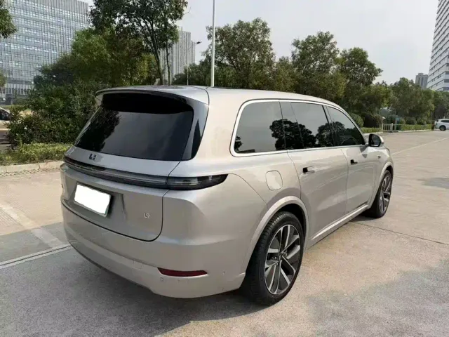 Li Auto L9 — Фото автомобиля 8