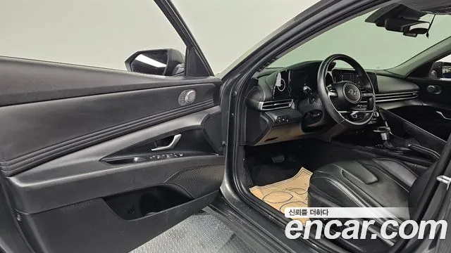 Hyundai Avante — Фото автомобиля 10