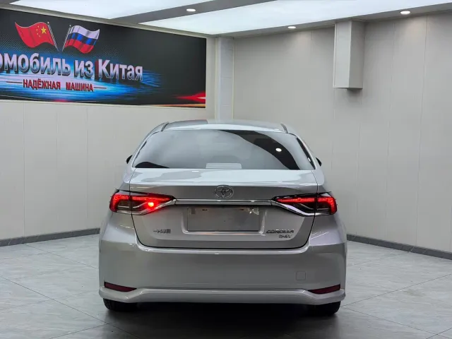 Toyota Corolla — Фото автомобиля 5