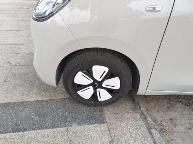 Wuling Hongguang Mini EV — Фото автомобиля 22