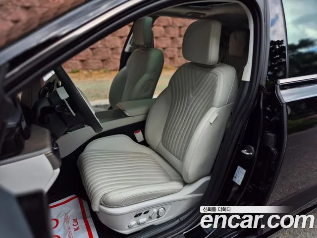 Hyundai Grandeur Grandeur (GN7) 2.5 Бензин 2WD — Фото автомобиля 8