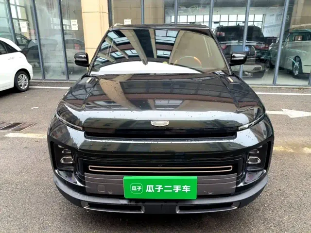Geely ICON — Фото автомобиля 2