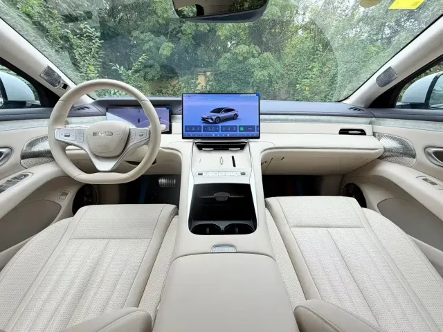 BYD Seal 08 — Фото автомобиля 3