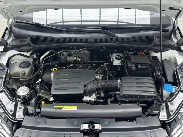 Volkswagen Lavida — Фото автомобиля 15