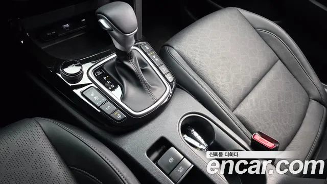 Kia Seltos New — Фото автомобиля 12