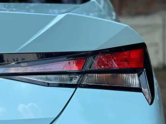 Hyundai Elantra — Фото автомобиля 23