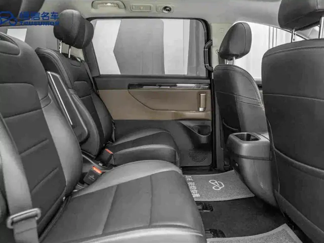 GAC Trumpchi E8 — Фото автомобиля 16