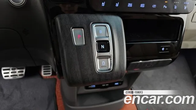 Hyundai Staria Staria — Фото автомобиля 9