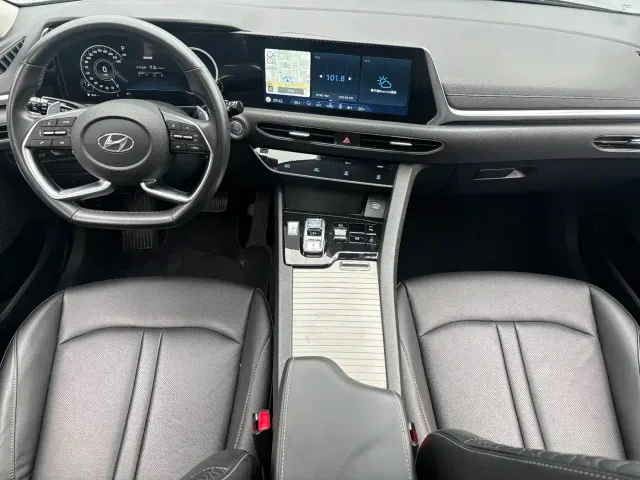 Hyundai Sonata — Фото автомобиля 11