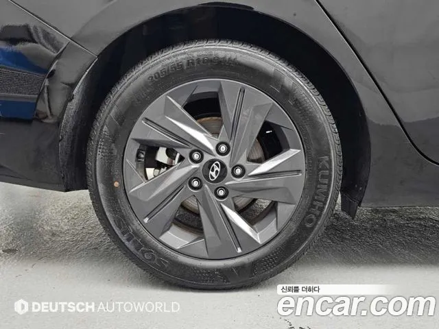 Hyundai Avante CN7 — Фото автомобиля 5