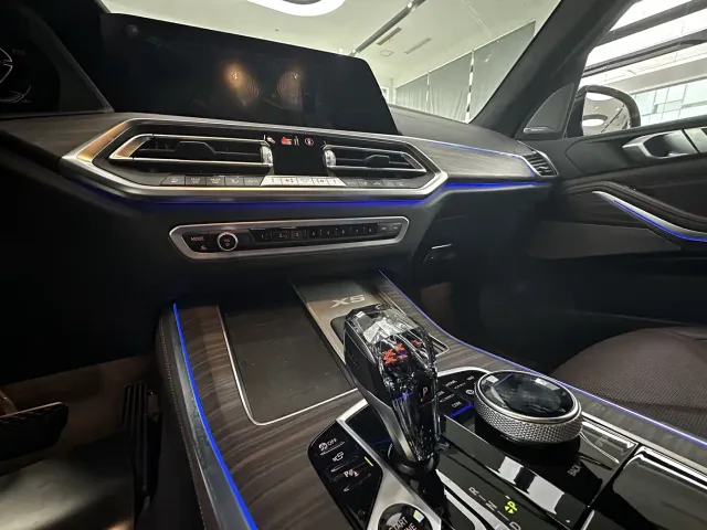 BMW X5 — Фото автомобиля 6