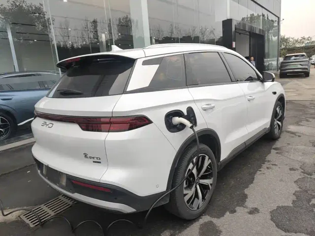 BYD Song Pro — Фото автомобиля 6
