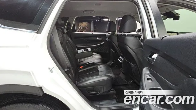 Hyundai Santafe Новый Santa Fe Дизель 2.2 2WD — Фото автомобиля 25