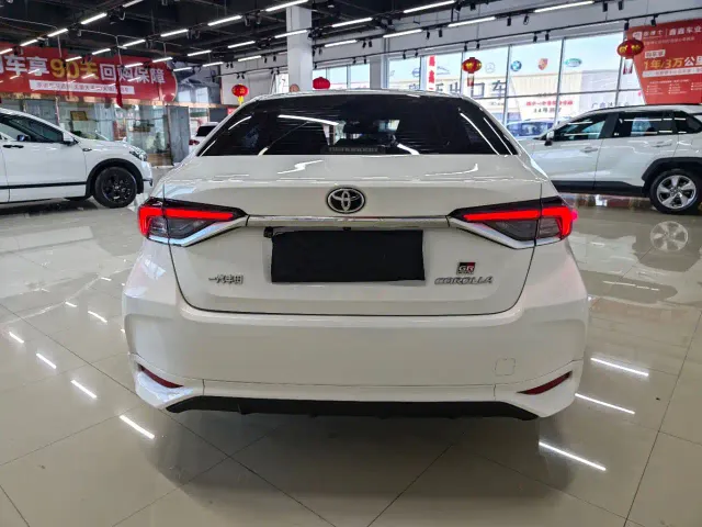 Toyota Corolla — Фото автомобиля 4