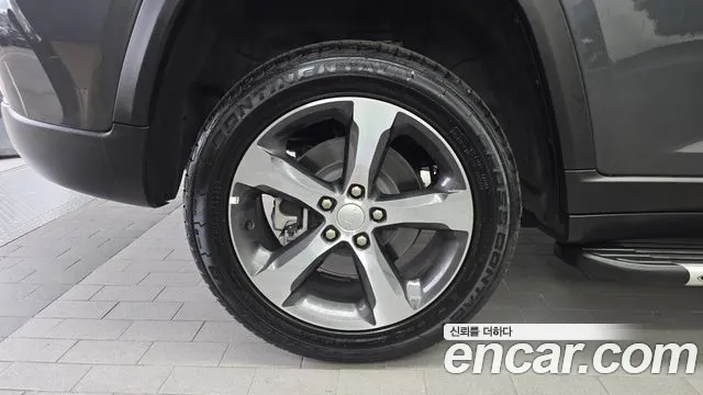 Jeep Cherokee WL — Фото автомобиля 5