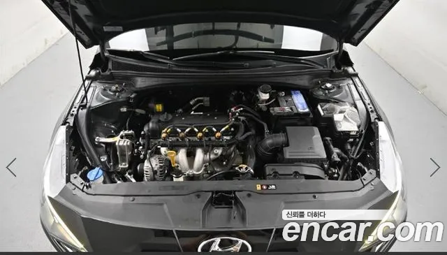 Hyundai Avante CN7 — Фото автомобиля 5