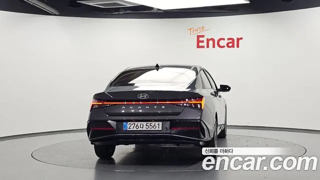 Hyundai Avante CN7 — Фото автомобиля 4