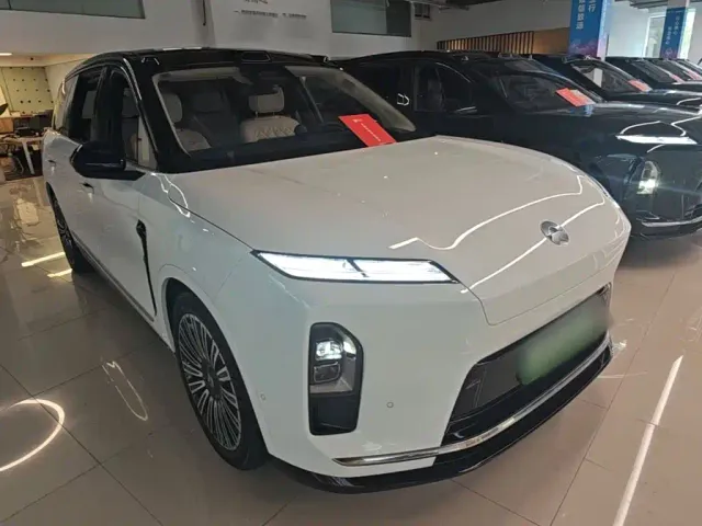 Nio ES8 — Фото автомобиля 3