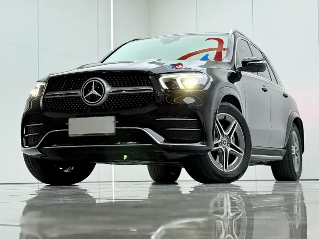 Mercedes-Benz GLE-Class — Фото автомобиля 2