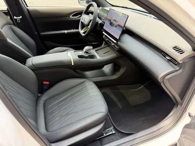 Changan Eado — Фото автомобиля 7