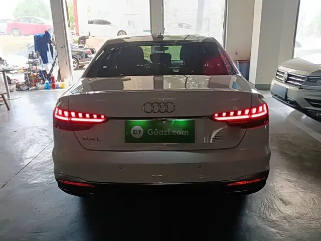 Audi A4L — Фото автомобиля 5