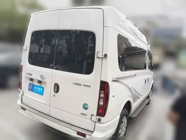 Maxus Xintu V80 — Фото автомобиля 5