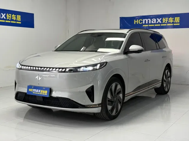 Фотография автомобиля — Dongfeng eπ 008