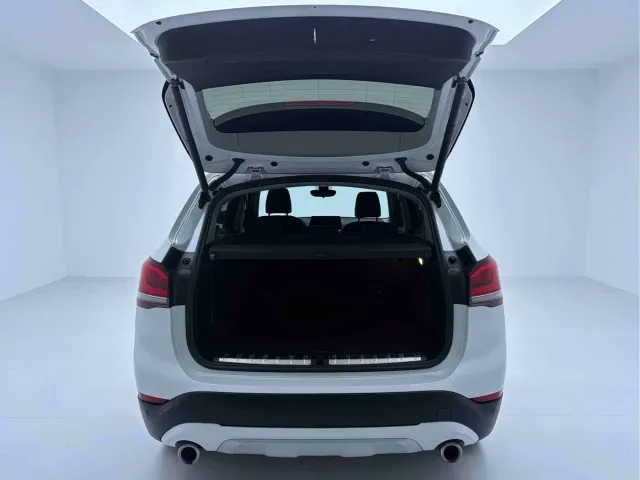 BMW X1 — Фото автомобиля 13