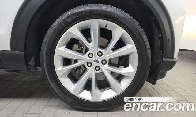 Ford Explorer — Фото автомобиля 6